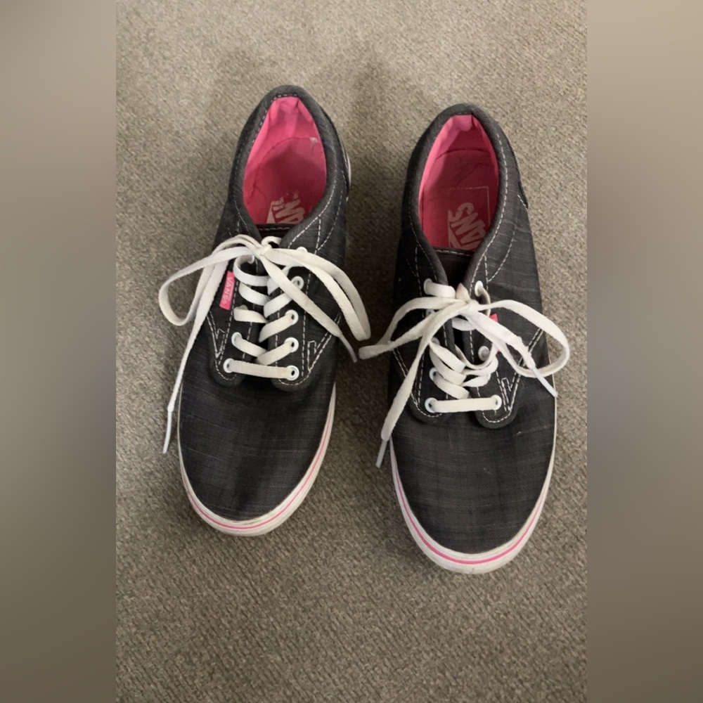 Vans Pink Grey And White Lace Shoes Women’s Size 6.5
